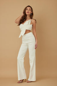 Fashion Styled Set Pantalón y Top pétalos Blanco