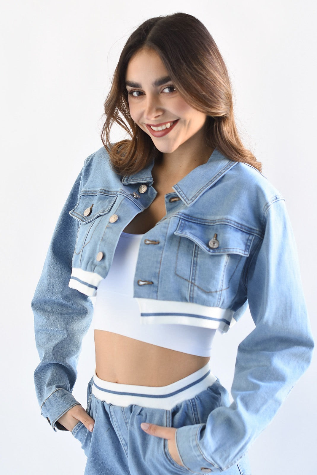 Set Pantalón y Chamarra Crop Denim