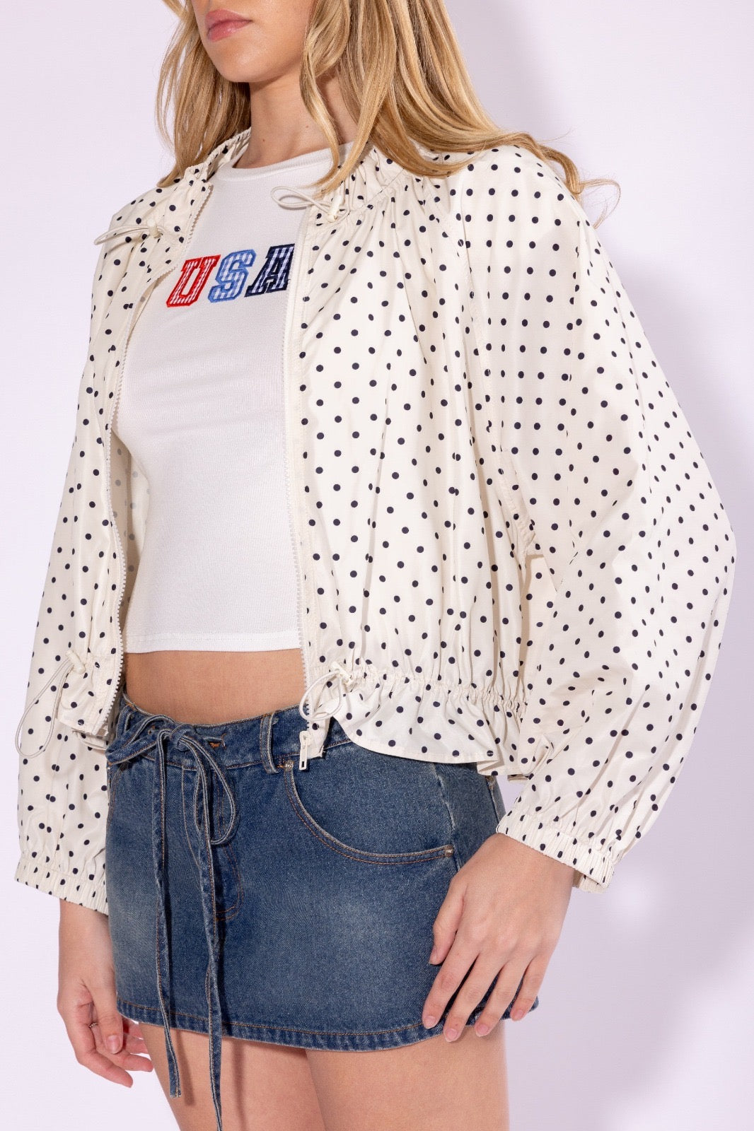Chamarra impermeable polka dots