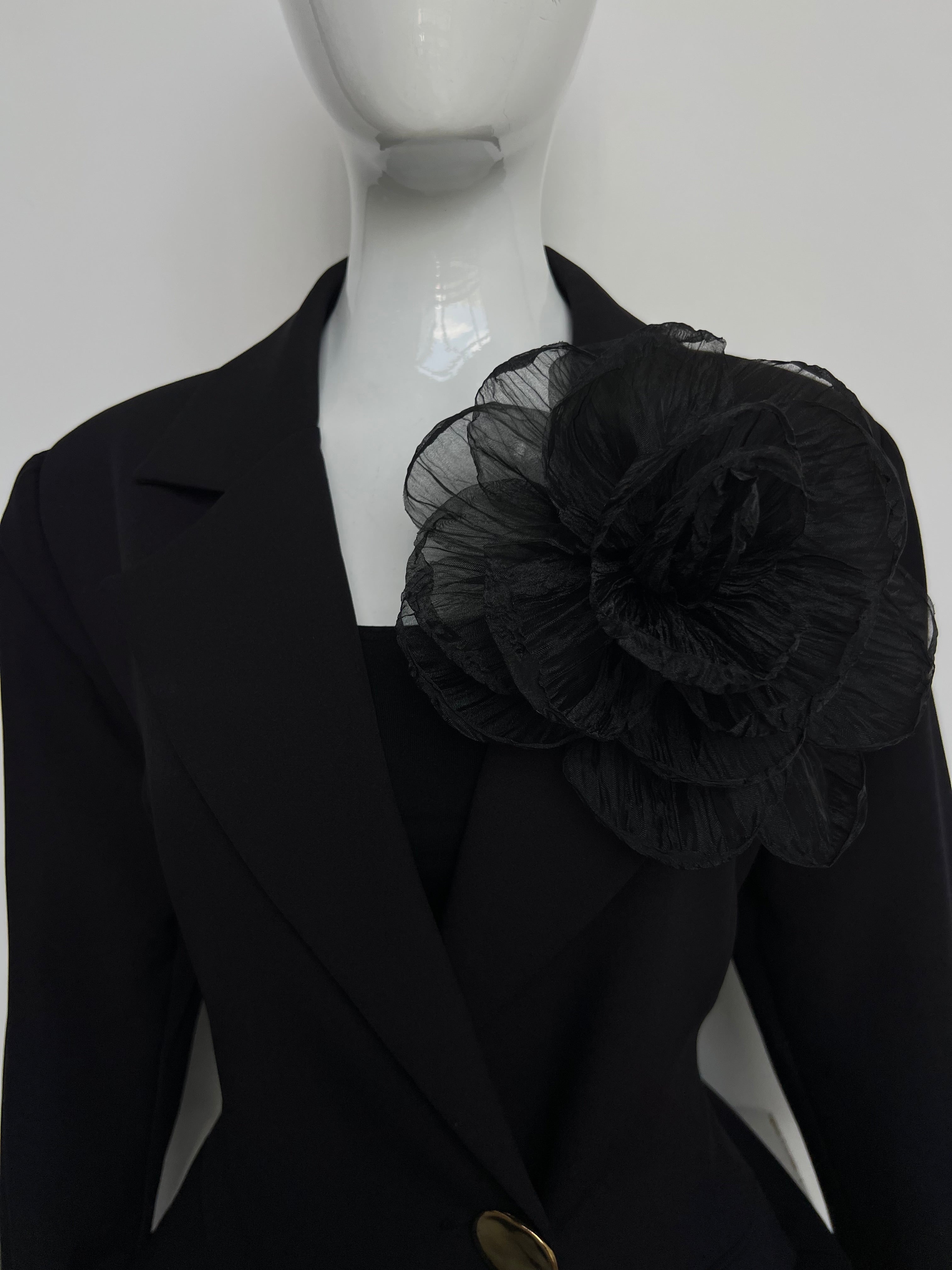 Broche flor corrugada