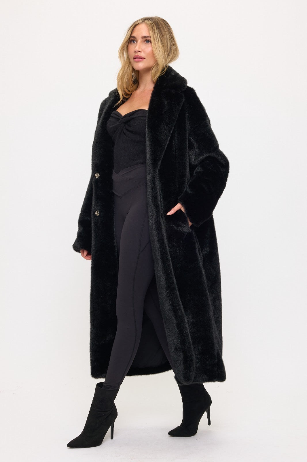 Abrigo maxi faux fur