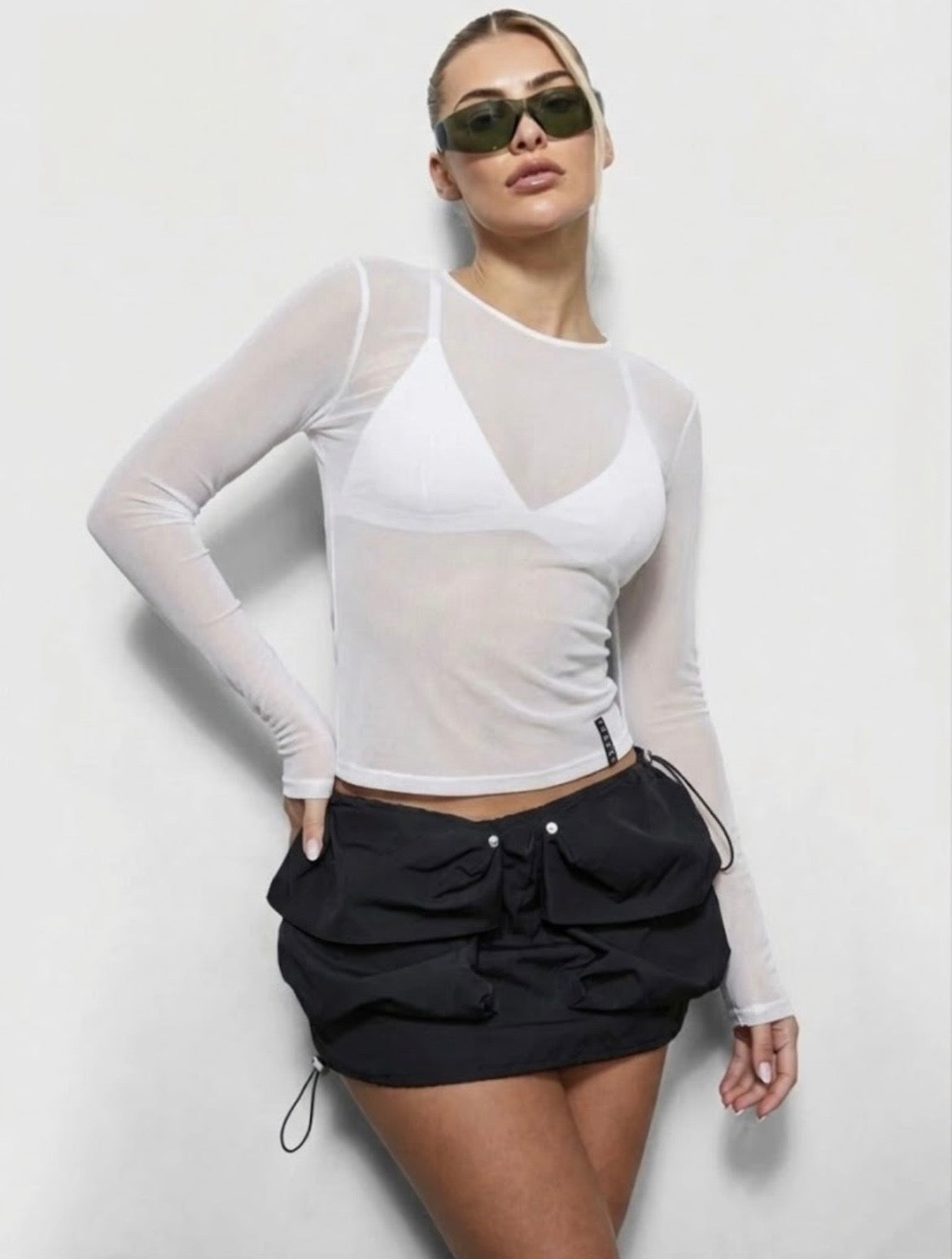 Blusa mesh manga larga cuello redondo