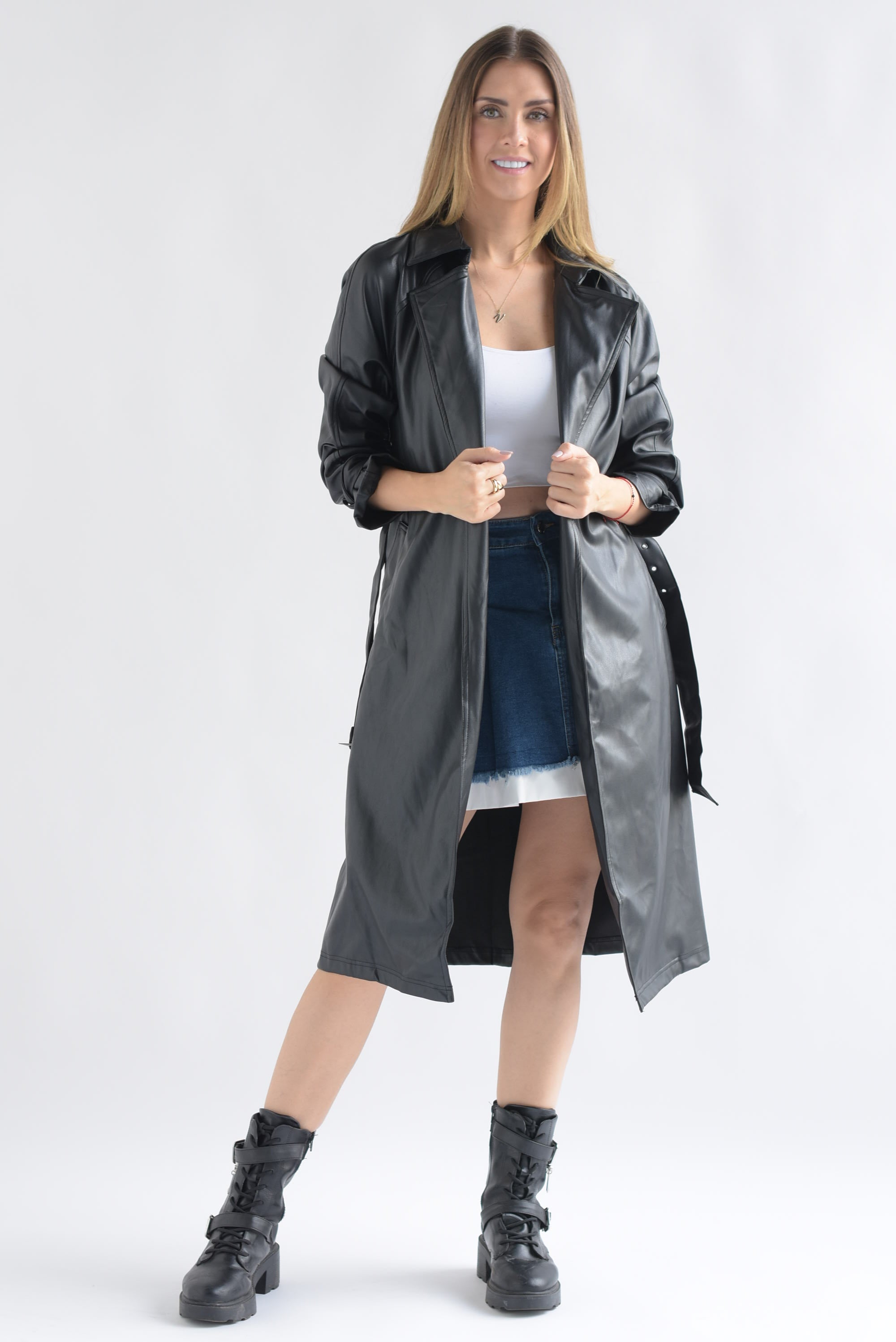 Gabardina vinipiel cinturones Negro