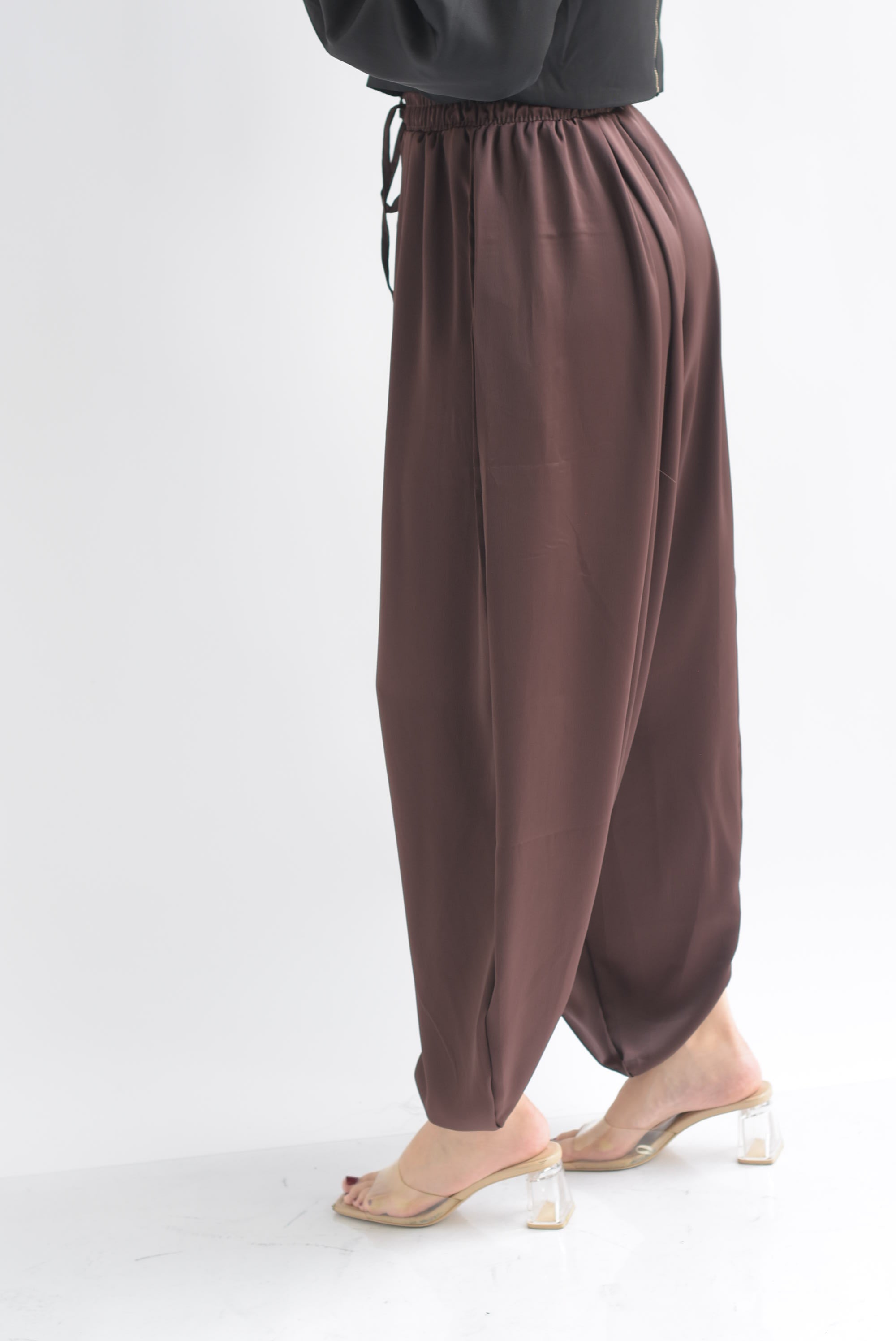 Pantalón globo satinado jareta