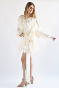 Fashion Styled Vestido drapeado maga larga cauda Ivory