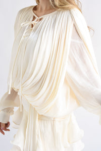 Fashion Styled Vestido drapeado maga larga cauda Ivory