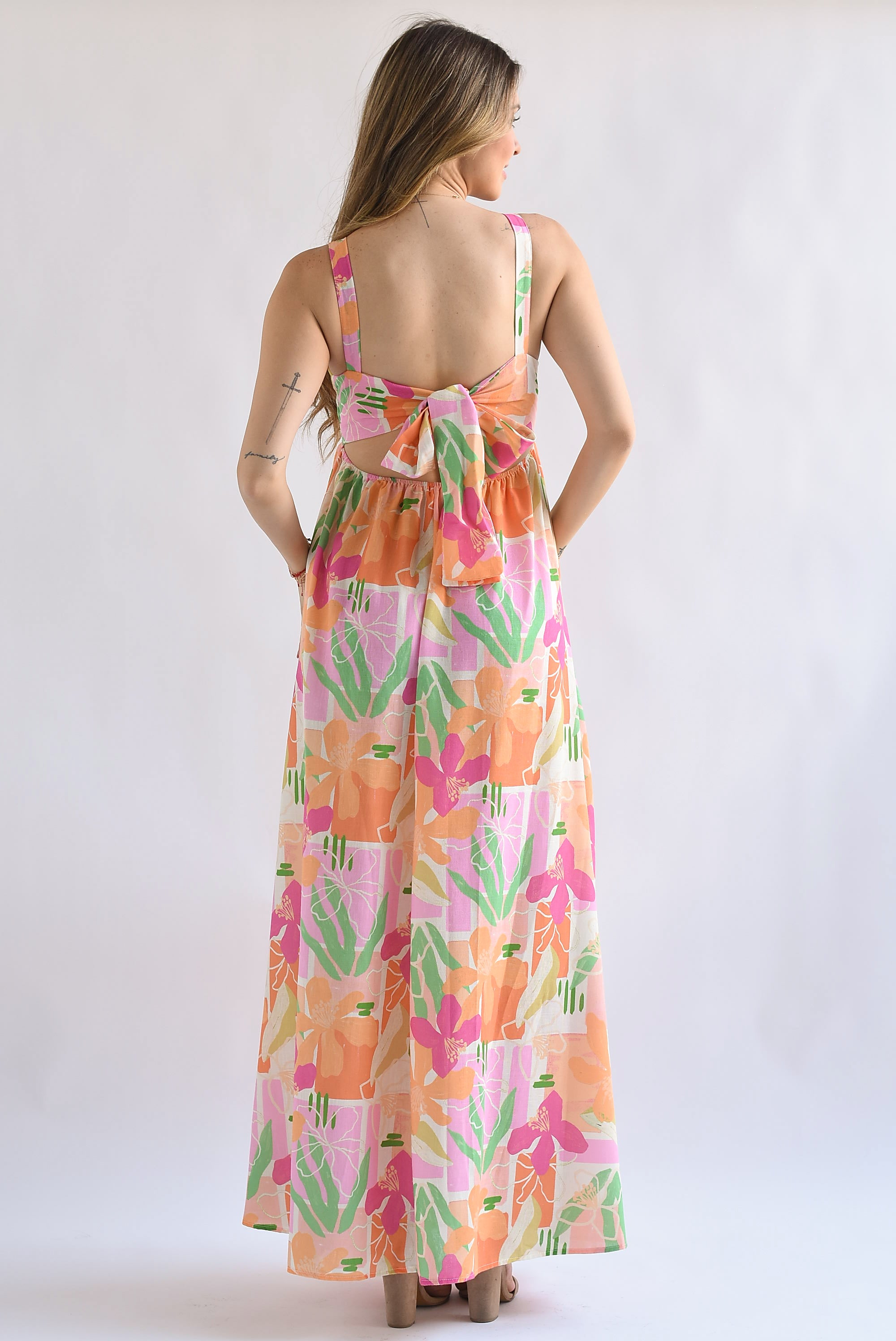 Vestido largo corte princesa Flores Multicolor