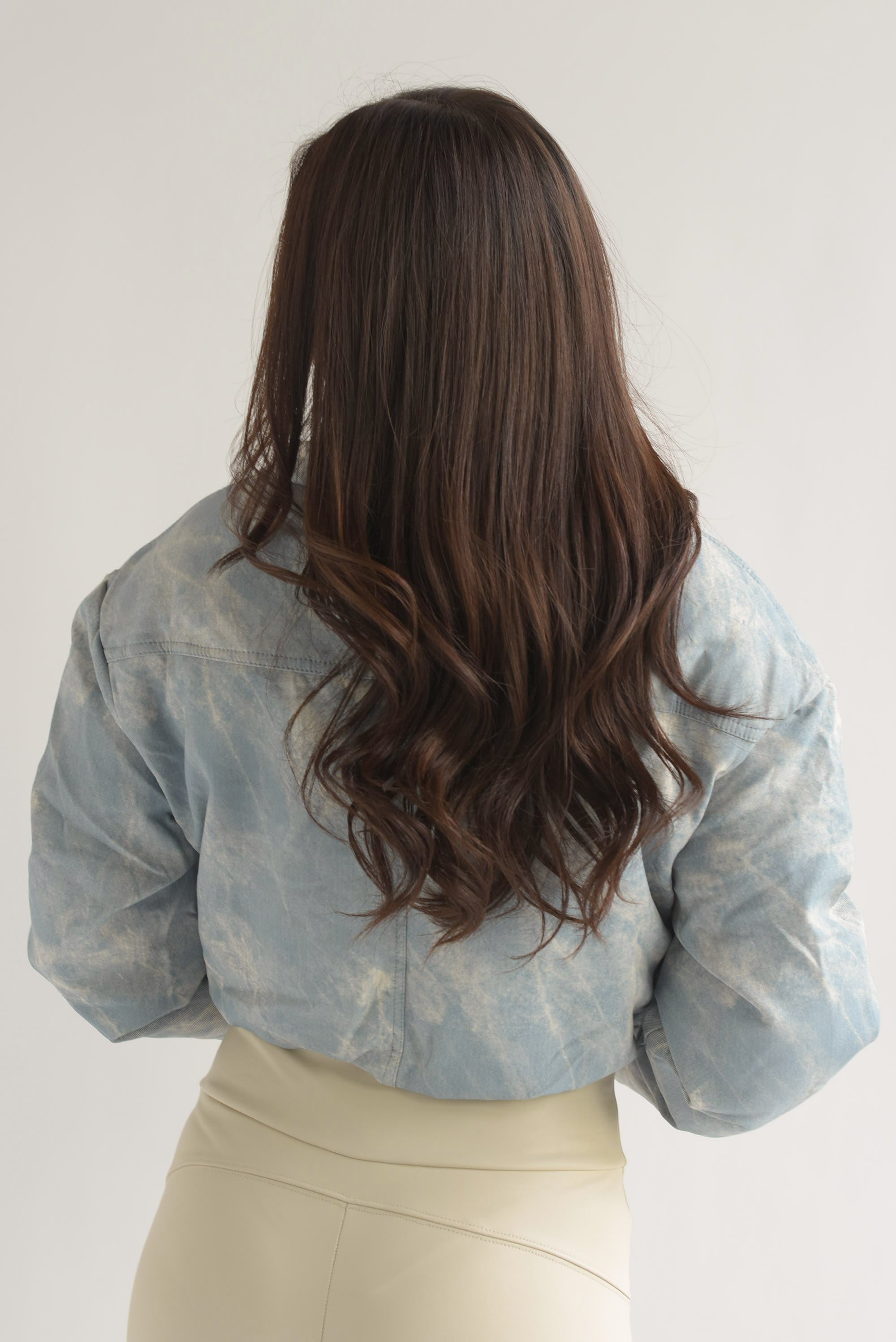 Chamarra crop puffer vinipiel tipo Denim