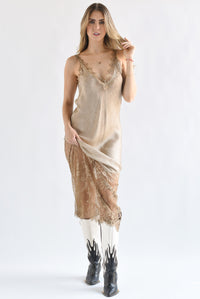 Fashion Styled Vestido largo lencero encaje Champagne