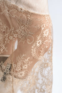 Fashion Styled Vestido largo lencero encaje Champagne