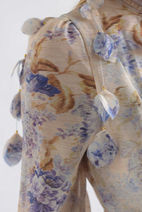 Fashion Styled Vestido corto flores azules Beige