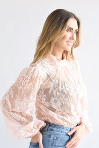 Fashion Styled Blusa manga larga cuello perkins encaje Rosa pastel