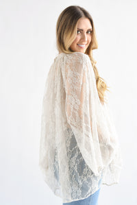 Fashion Styled Blusa larga manga campana encaje Ivory