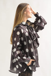 Fashion Styled Blusa lazo satín polka dots Negro