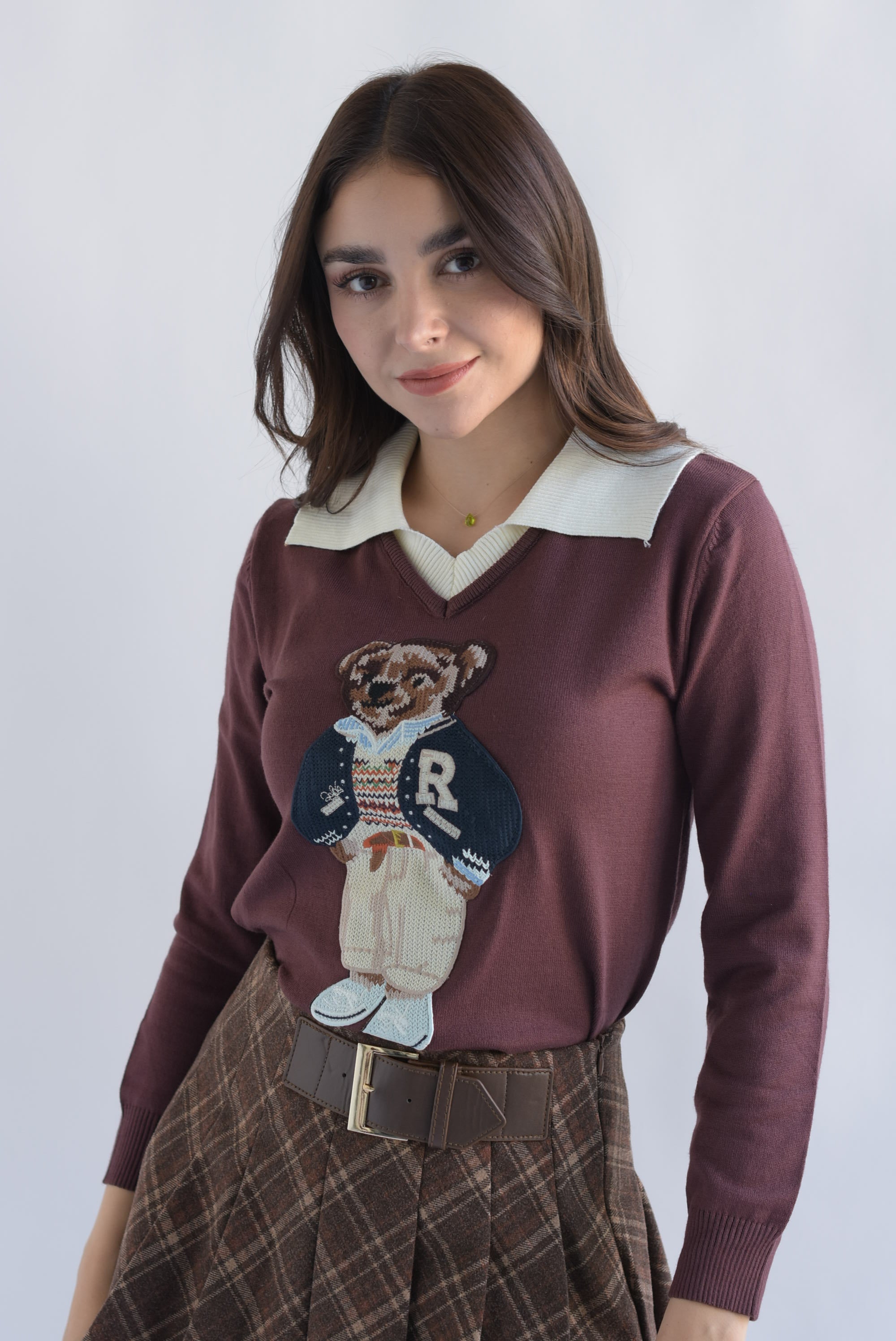 Sweater oso cuello polo Café