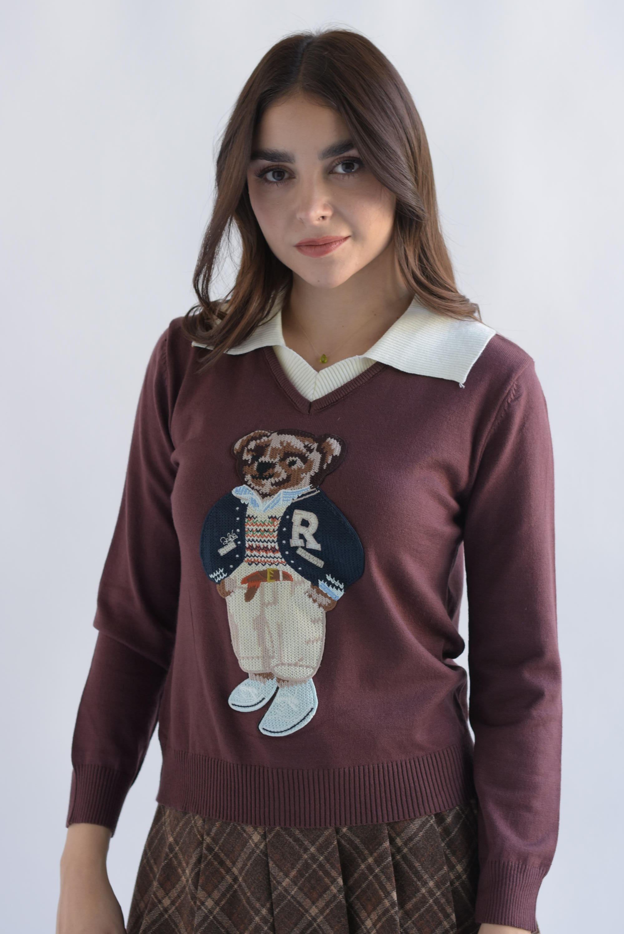 Sweater oso cuello polo Café
