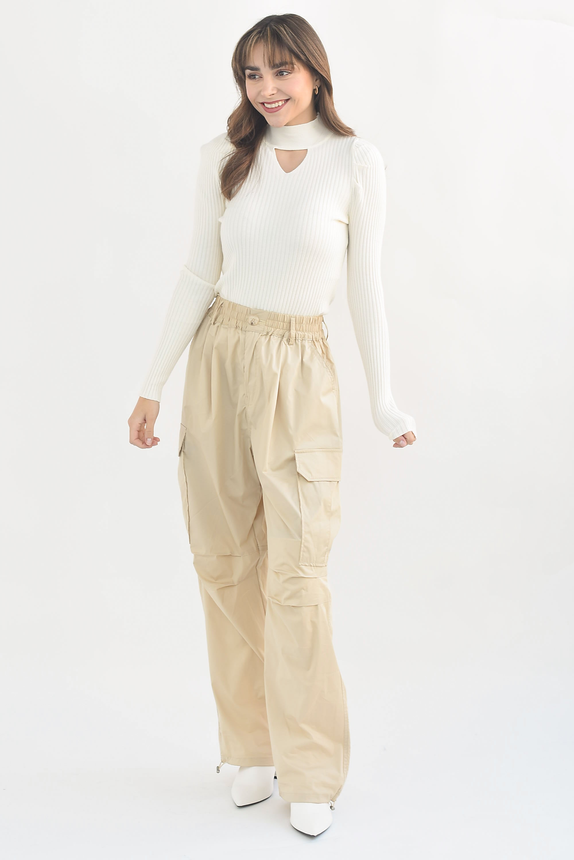 Pantalón parachute cargo Ivory