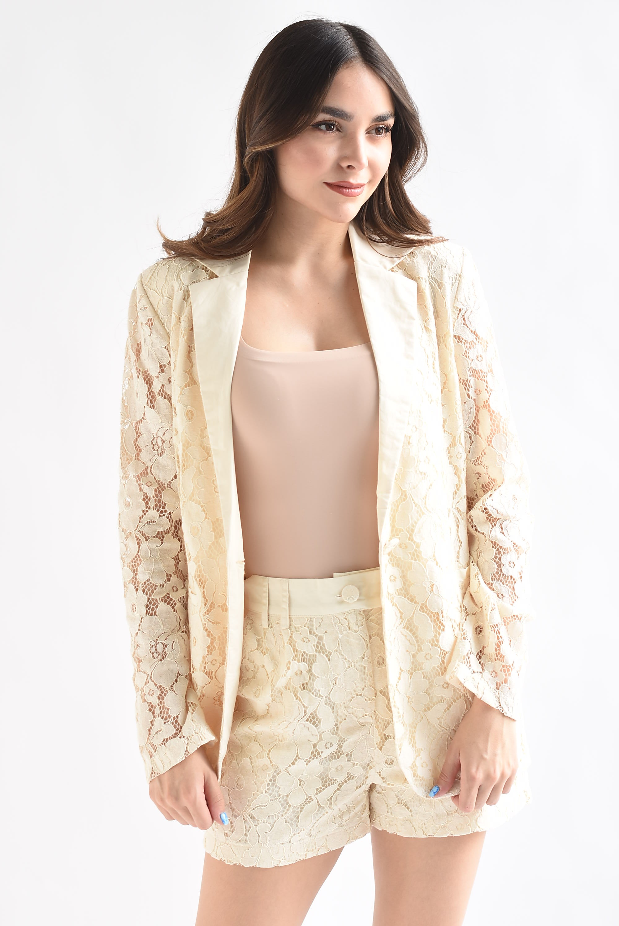 Set Short y Blazer encaje Beige
