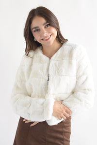 Fashion Styled Abrigo franjas faux fur Blanco