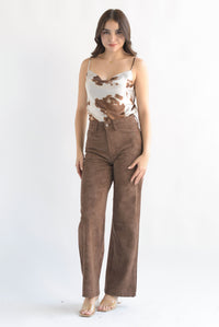 Fashion Styled Pantalón suede costuras Chocolate