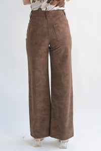 Fashion Styled Pantalón suede costuras Chocolate