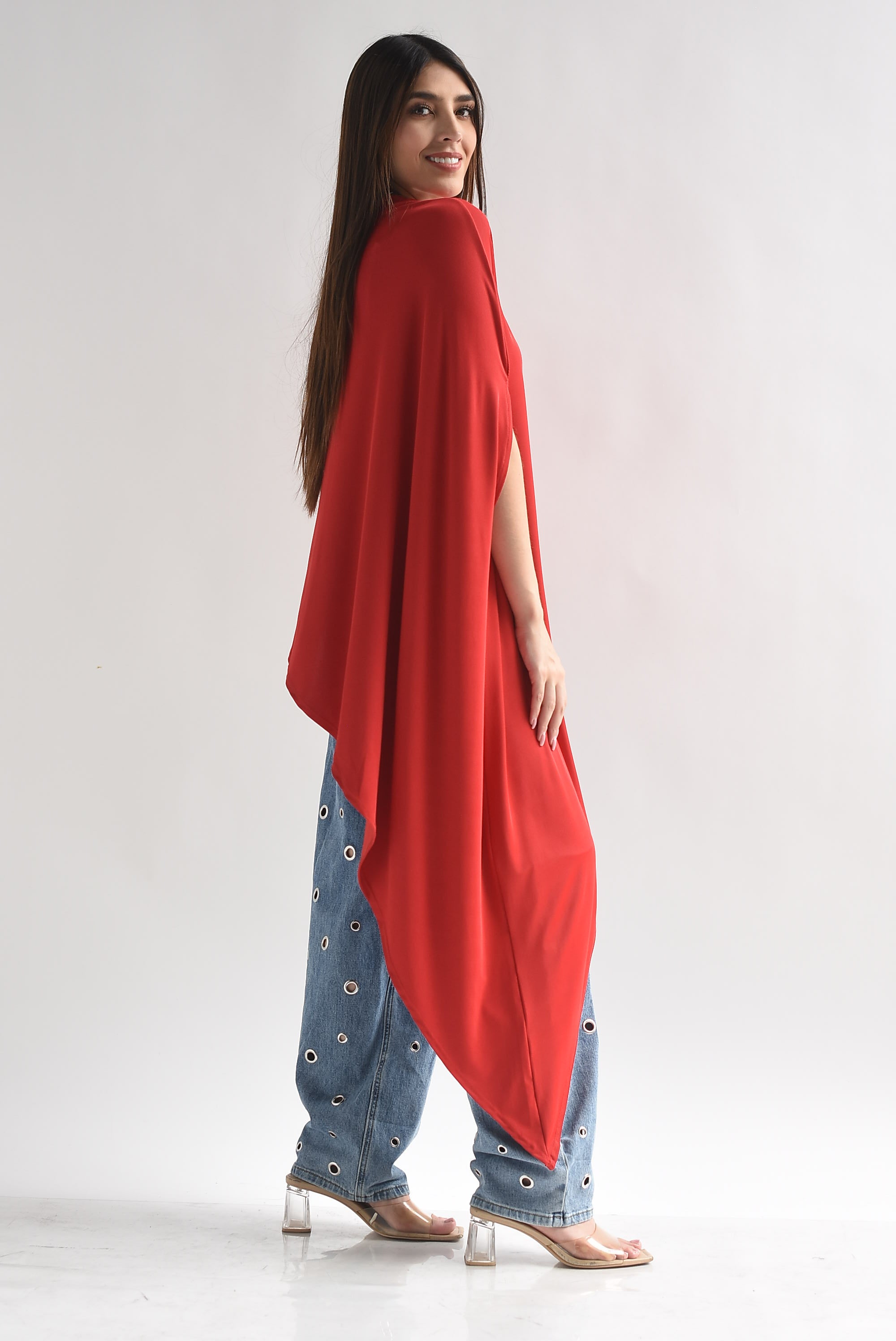 PREVENTA Blusa asimétrica tipo capa