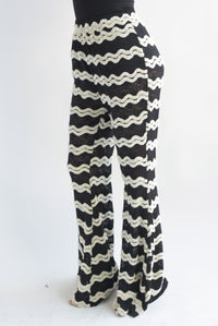 Fashion Styled Pantalón encaje ondas Blanco & Negro
