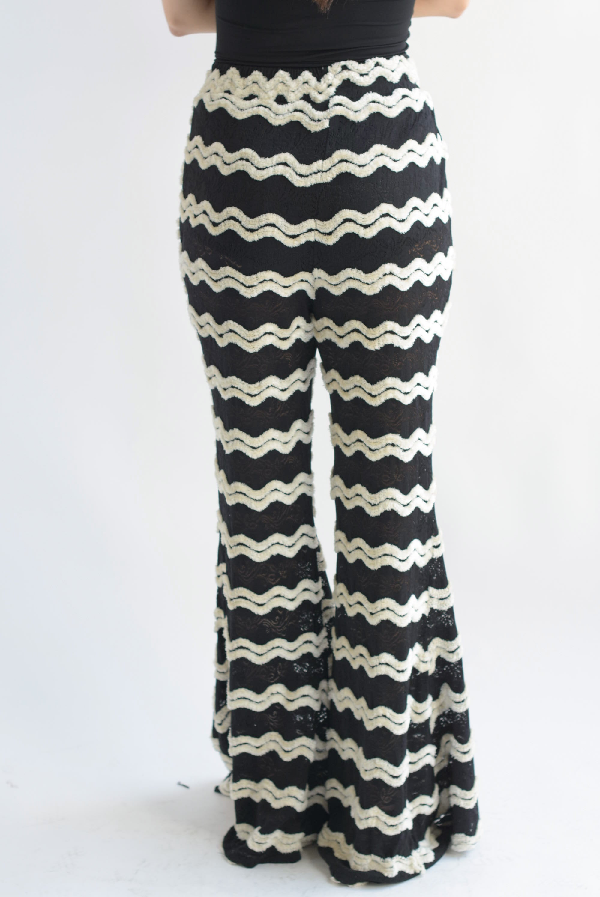 Pantalón encaje ondas Blanco & Negro