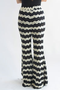 Fashion Styled Pantalón encaje ondas Blanco & Negro