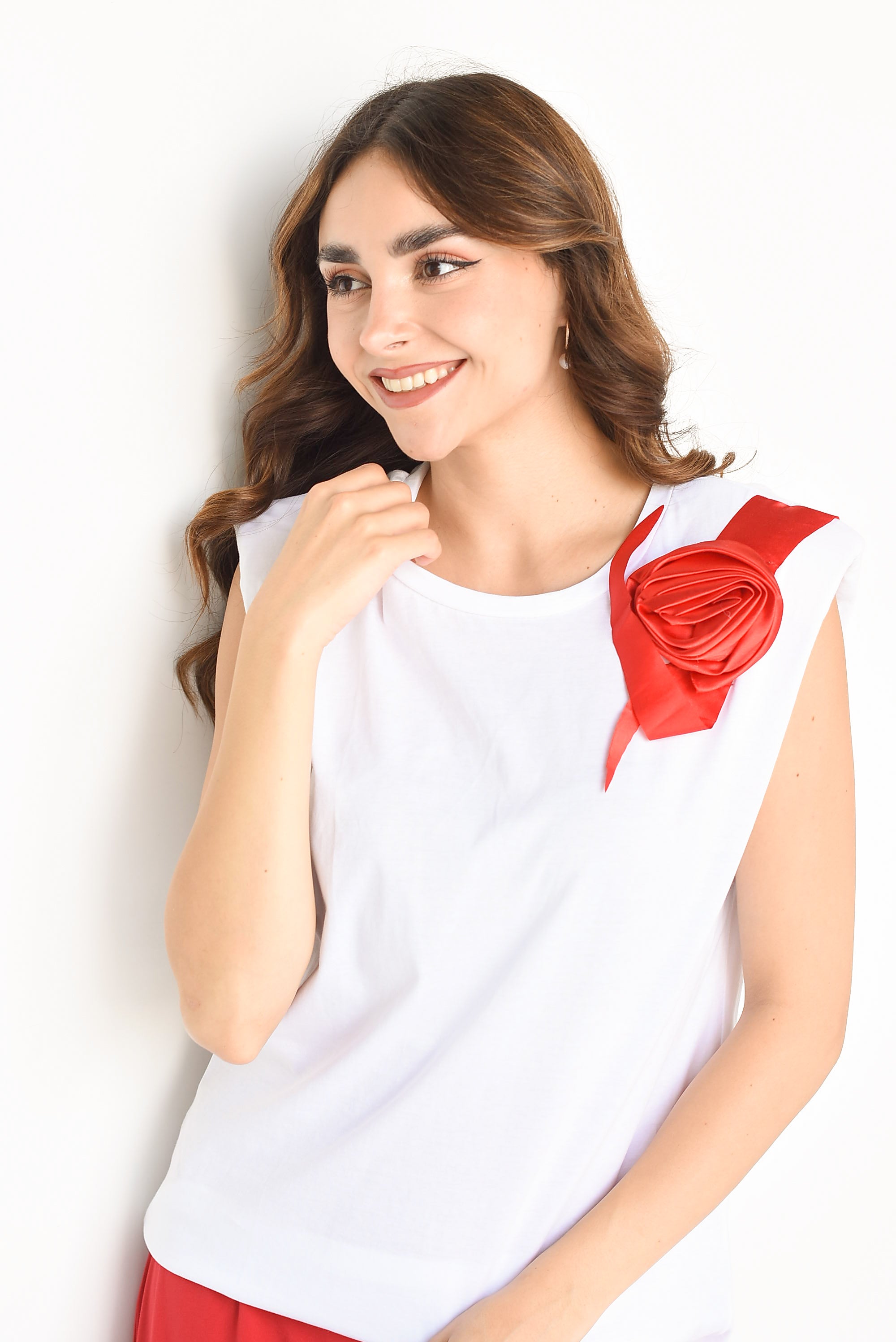 T-Shirt hombreras rosa satín