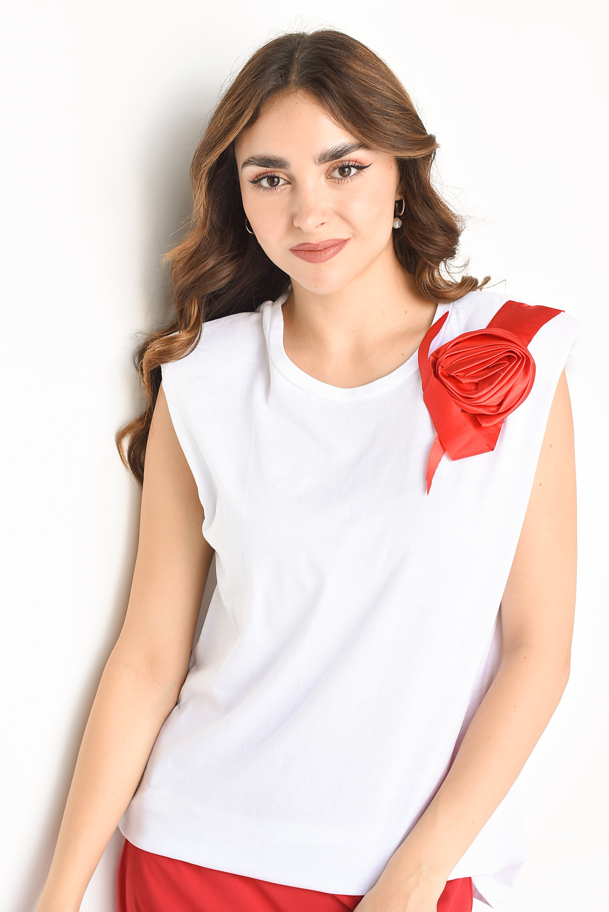 T-Shirt hombreras rosa satín