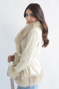 Fashion Styled Abrigo suede faux fur Ivory