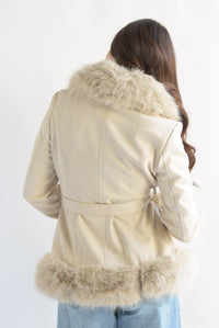 Fashion Styled Abrigo suede faux fur Ivory