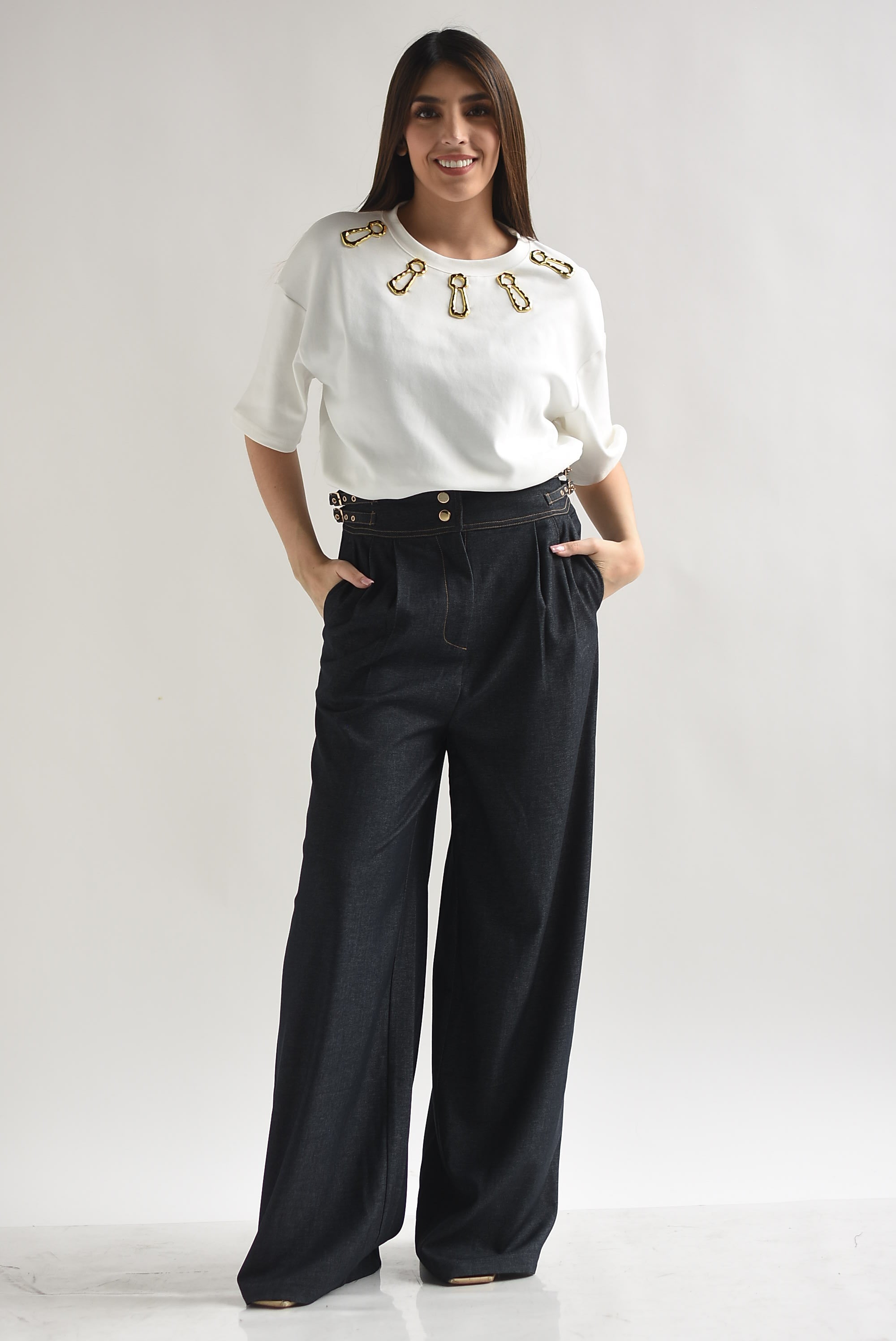 Pantalón Denim pretina ancha hebillas