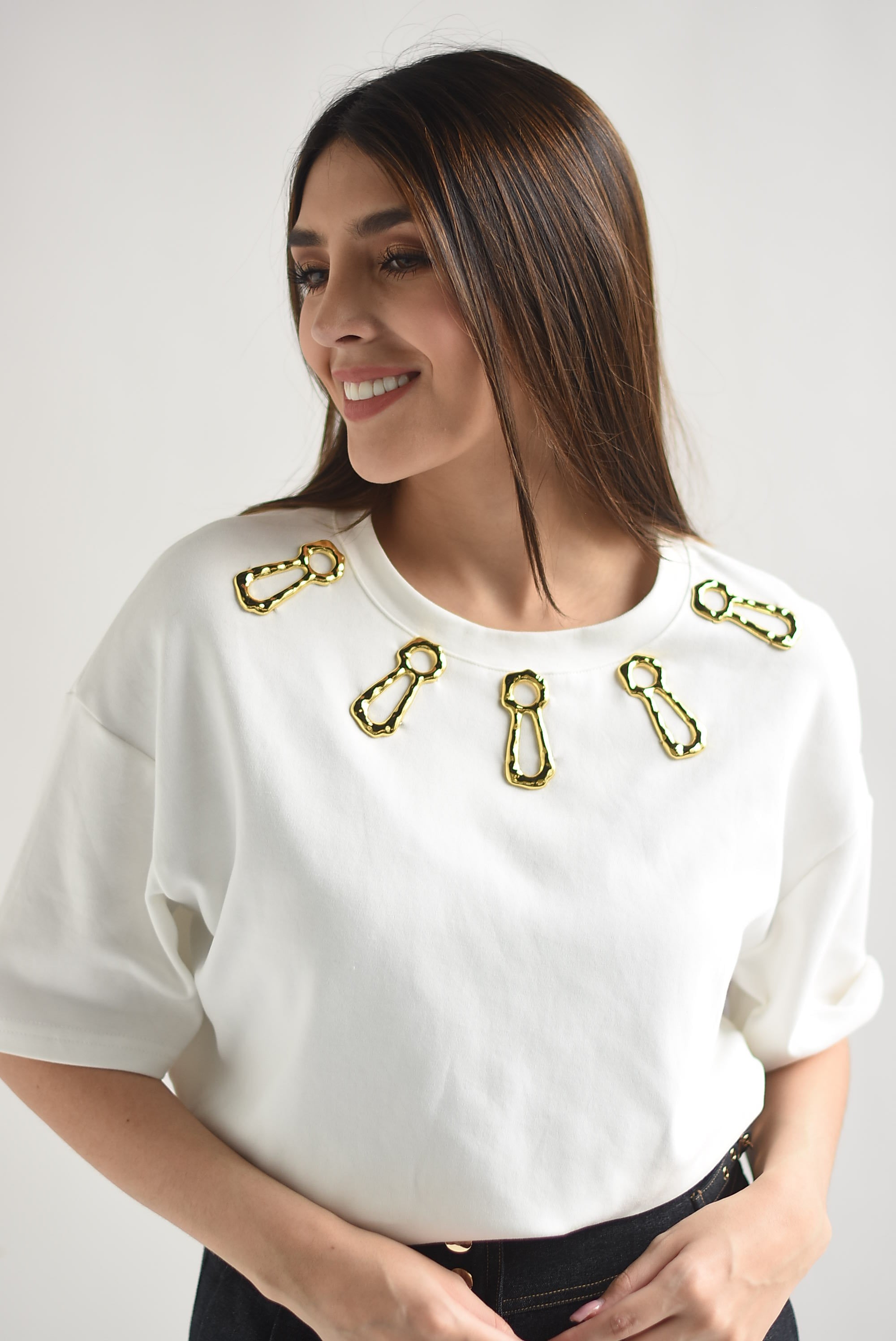 T-shirt cerraduras doradas