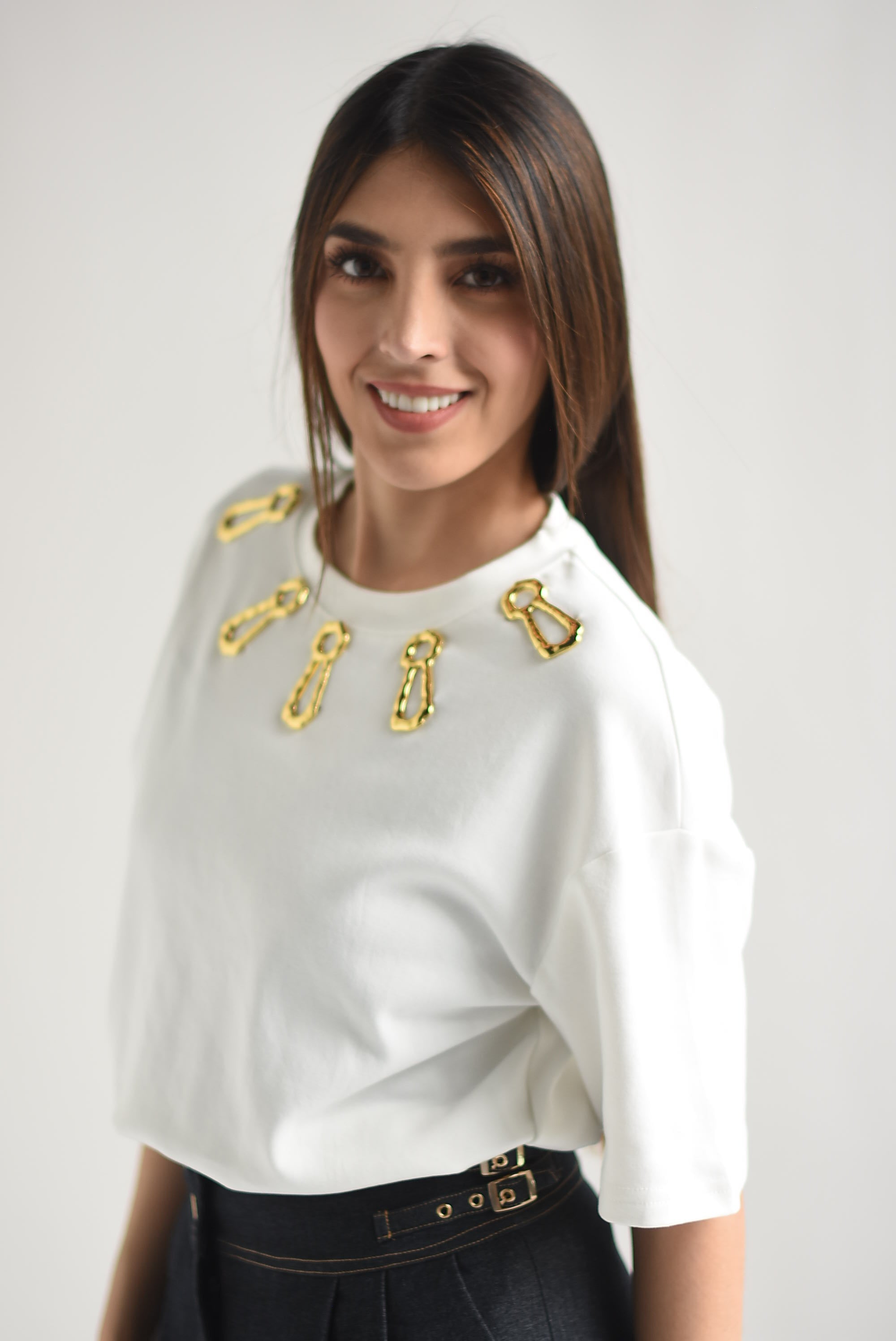 T-shirt cerraduras doradas