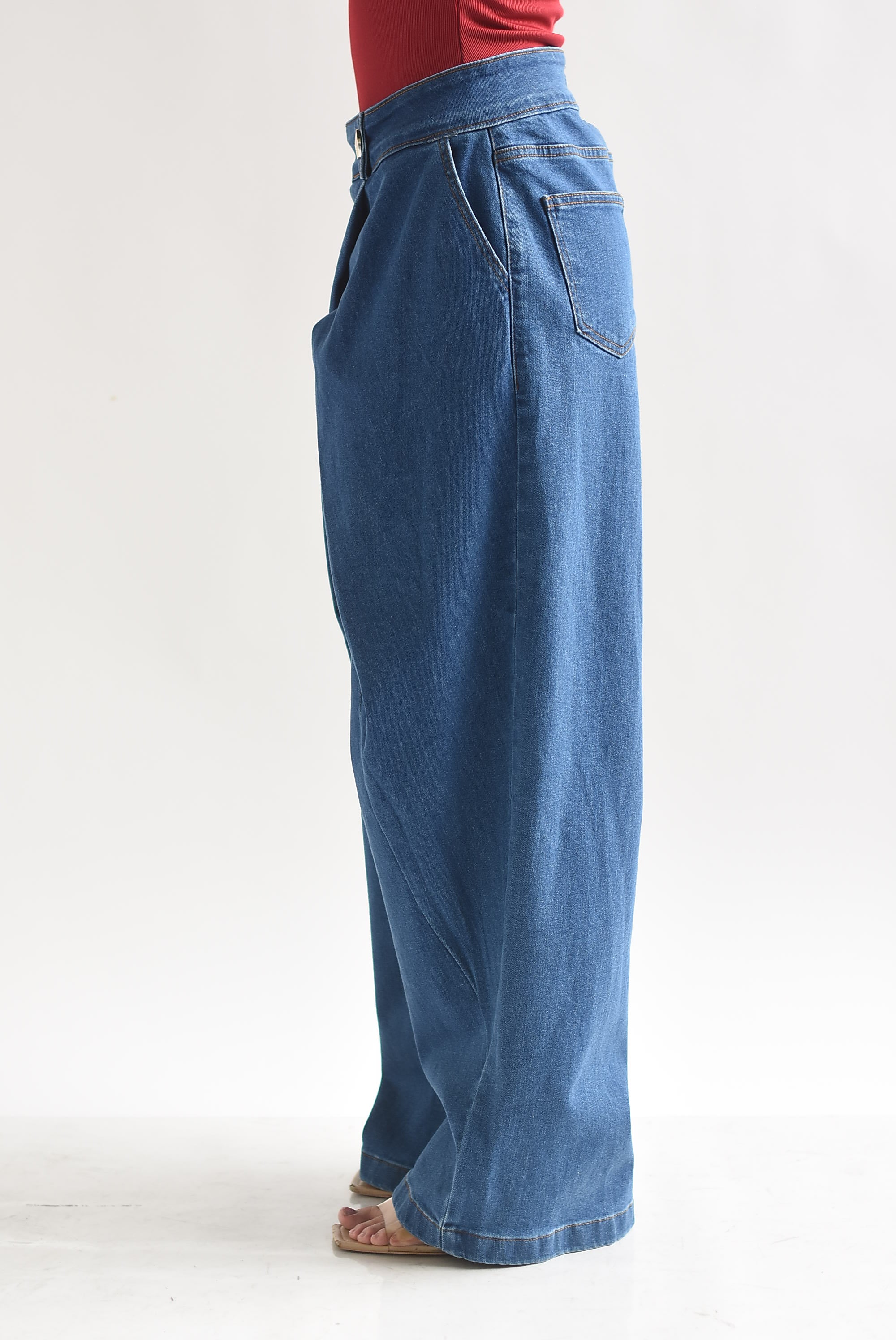 Jeans wide envolvente