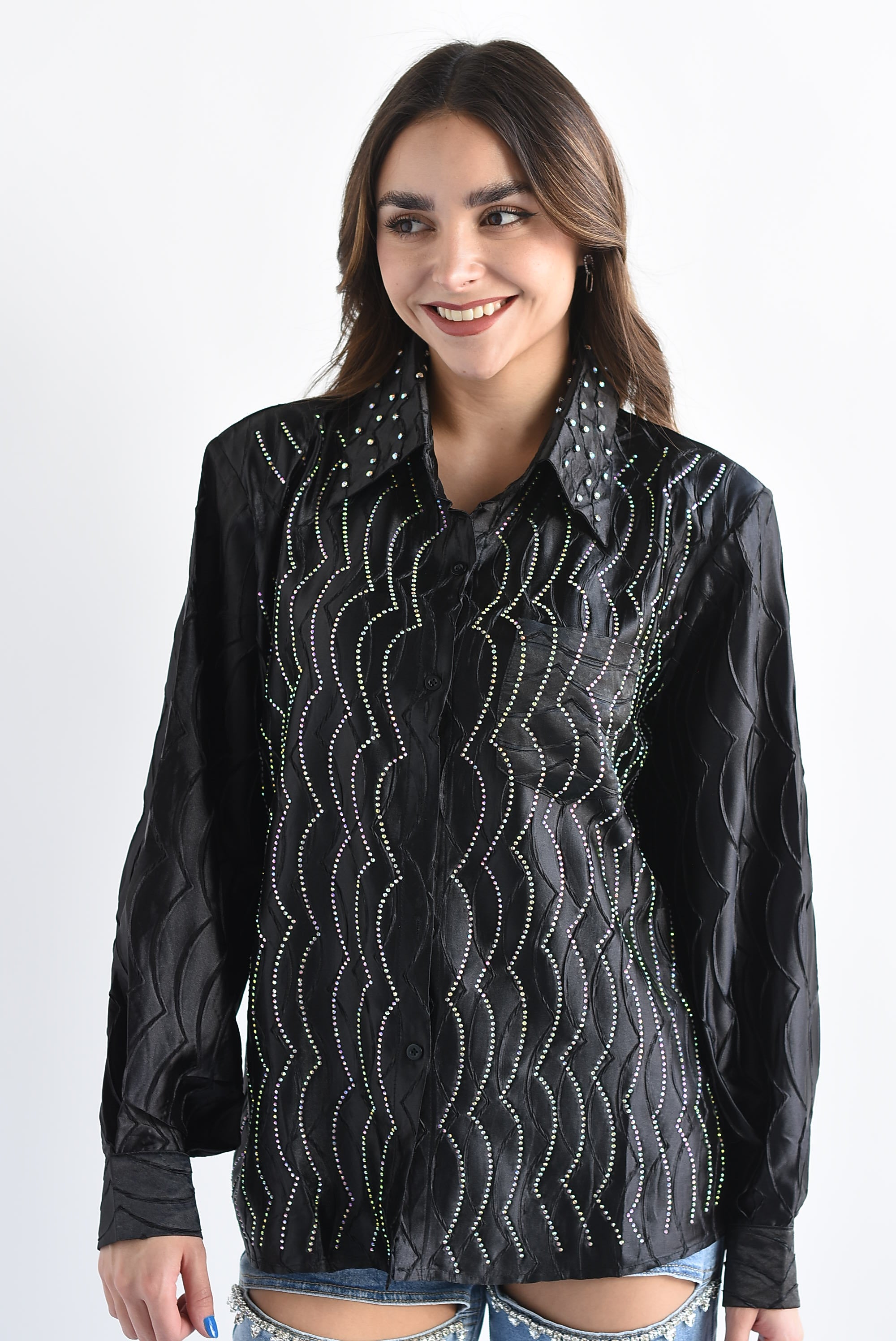Blusa satín ondas brillos Negro