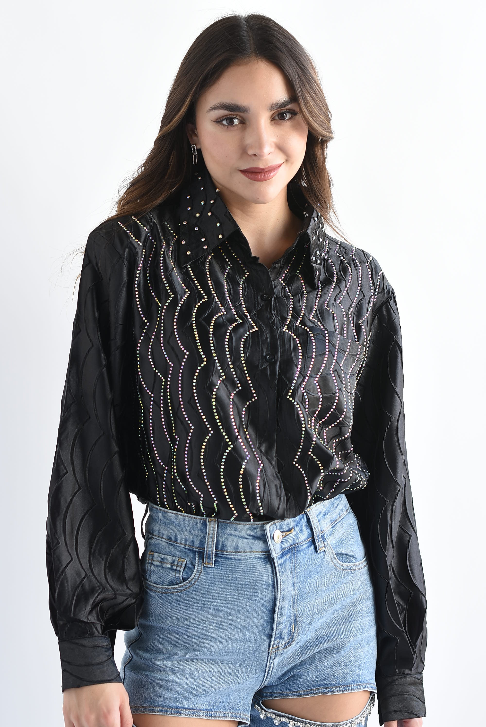 Blusa satín ondas brillos Negro