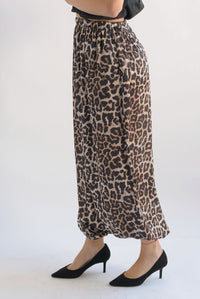 Fashion Styled PREVENTA Pantalón globo satinado Leopardo