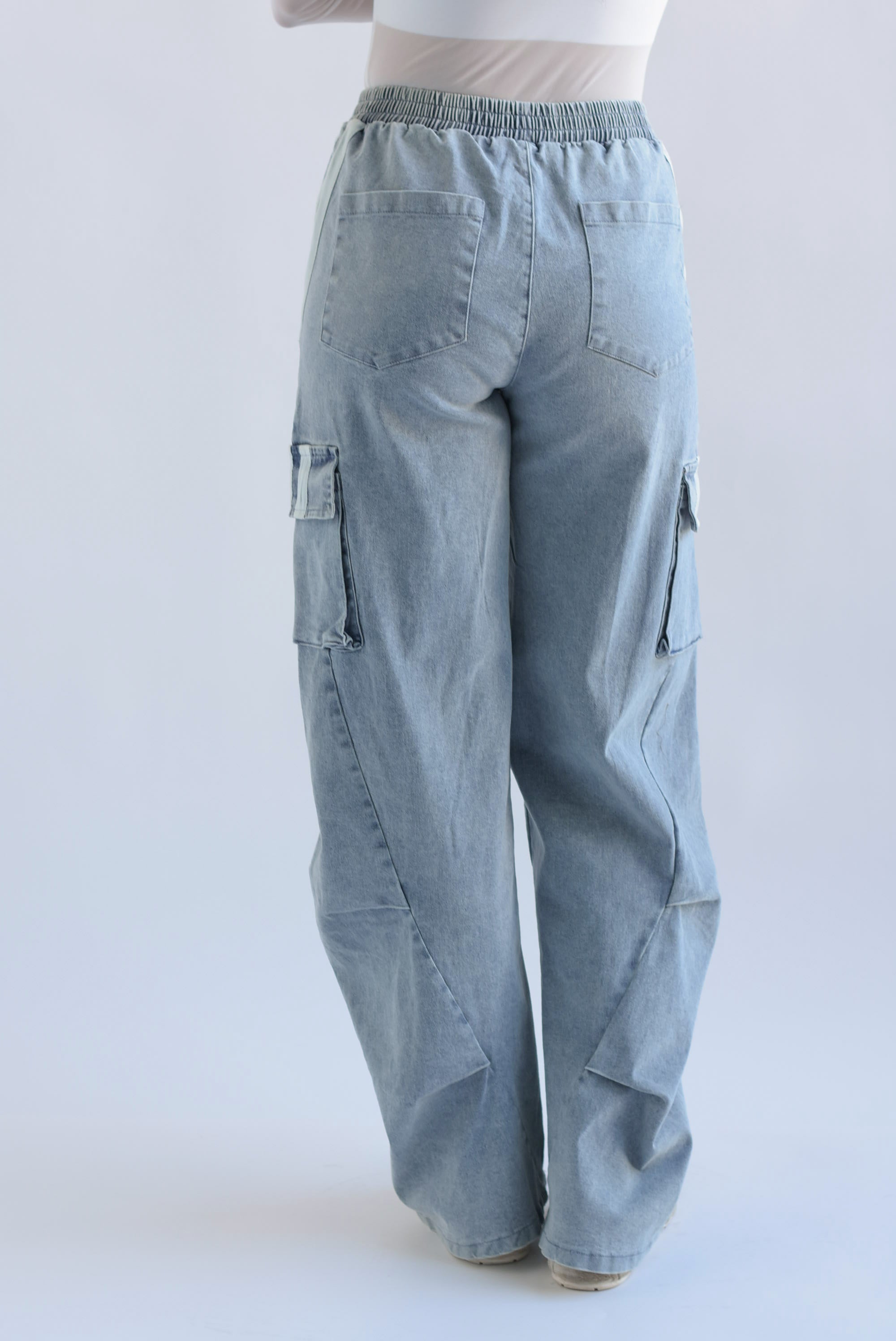 Pantalón barrel track Denim light
