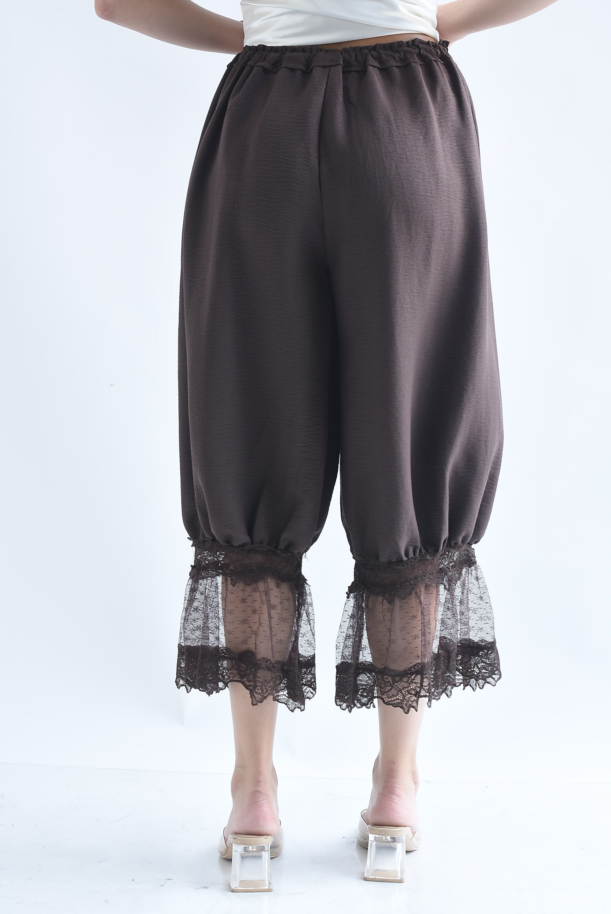 Pantalón globo capri olán encaje