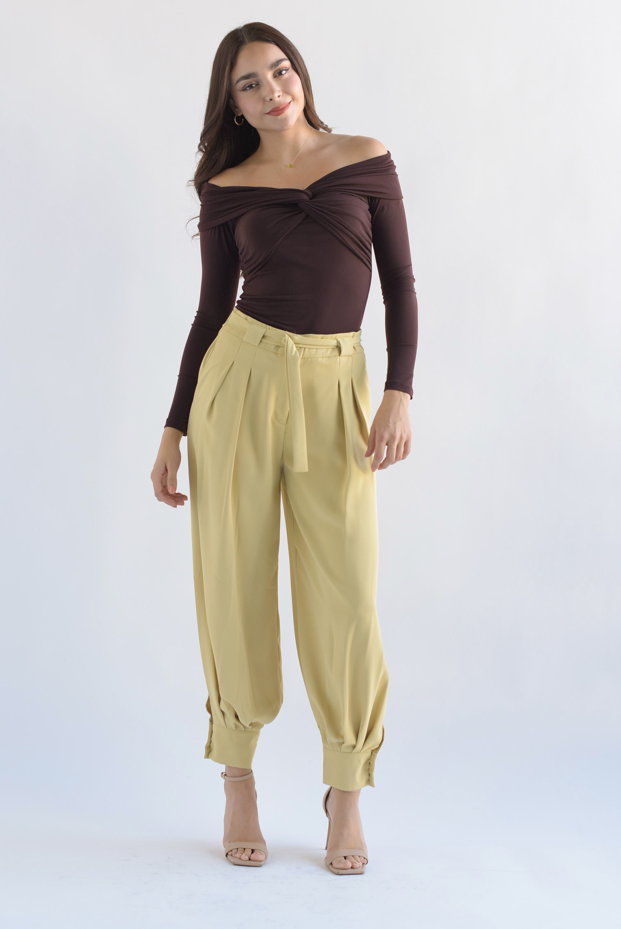 Pantalón globo tobillos anchos Amarillo Mantequilla
