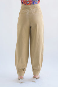 Fashion Styled Pantalón globo tobillos pinzas Denim Kaki