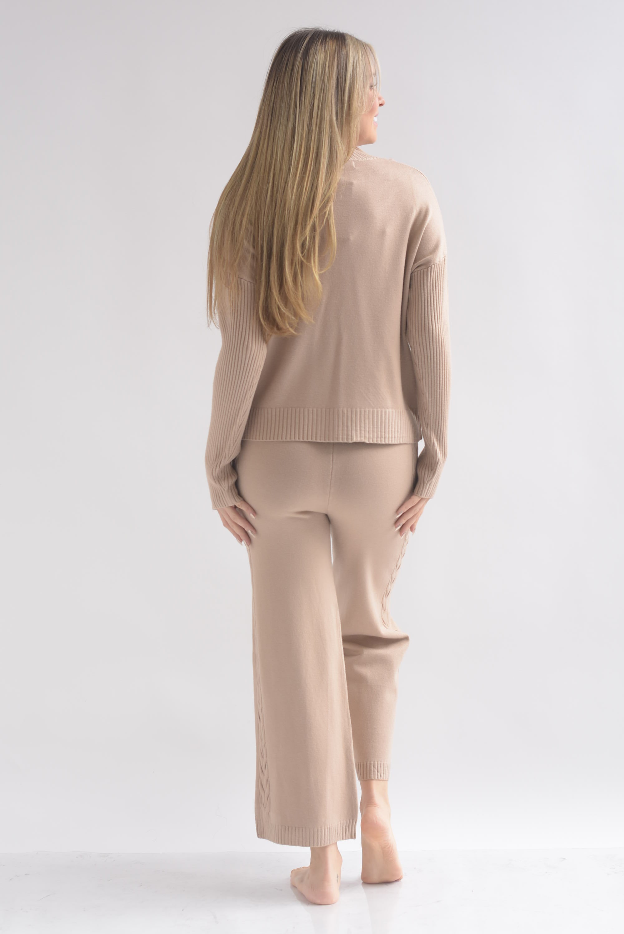 Set Pantalón brillos y Sweater punto canalé