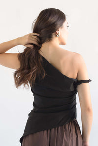 Fashion Styled Blusa hombros asimétricos Negro