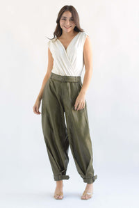 Fashion Styled Pantalón globo vinipiel Verde Olivo