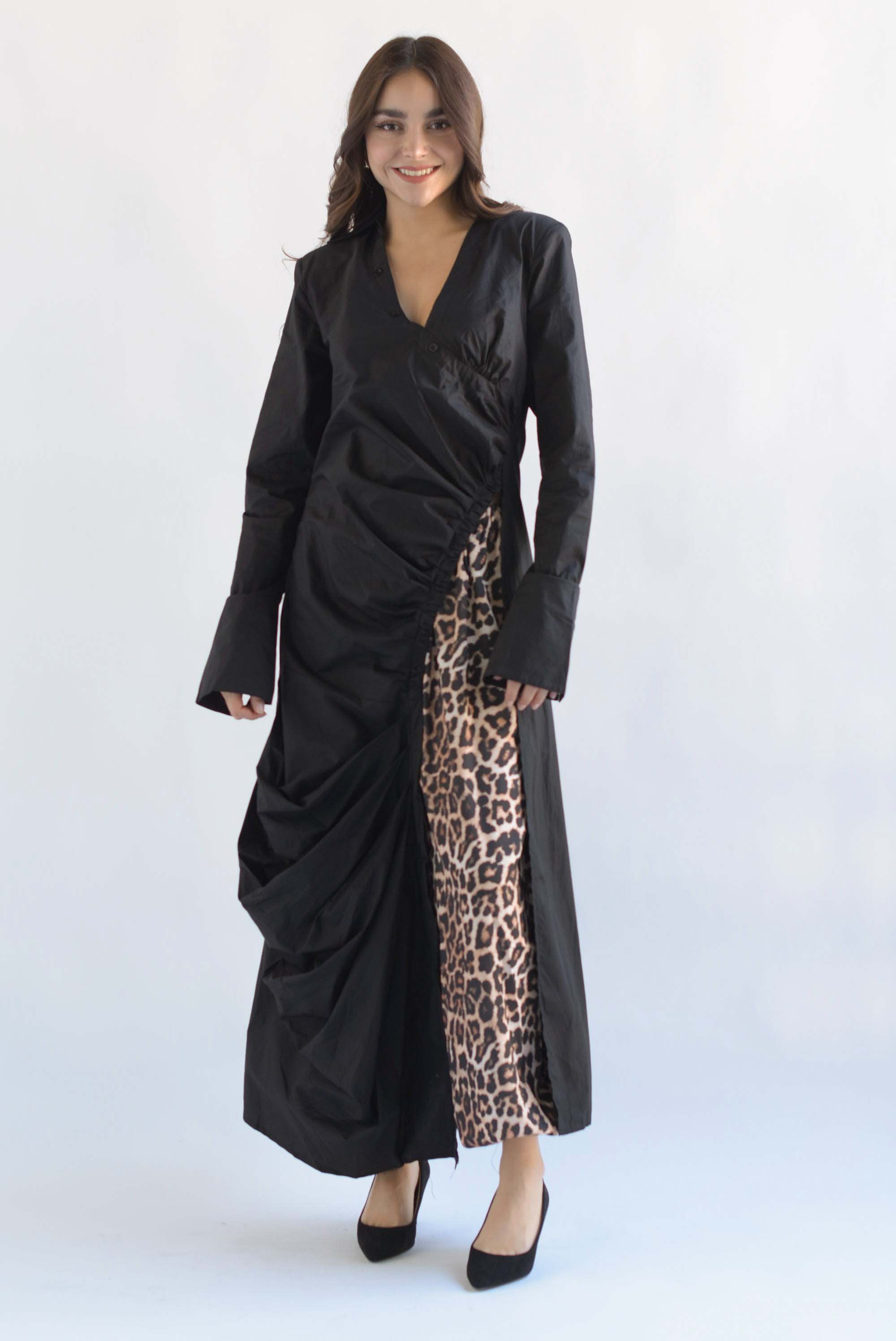 Maxiblusa asimétrica drapeada Negro