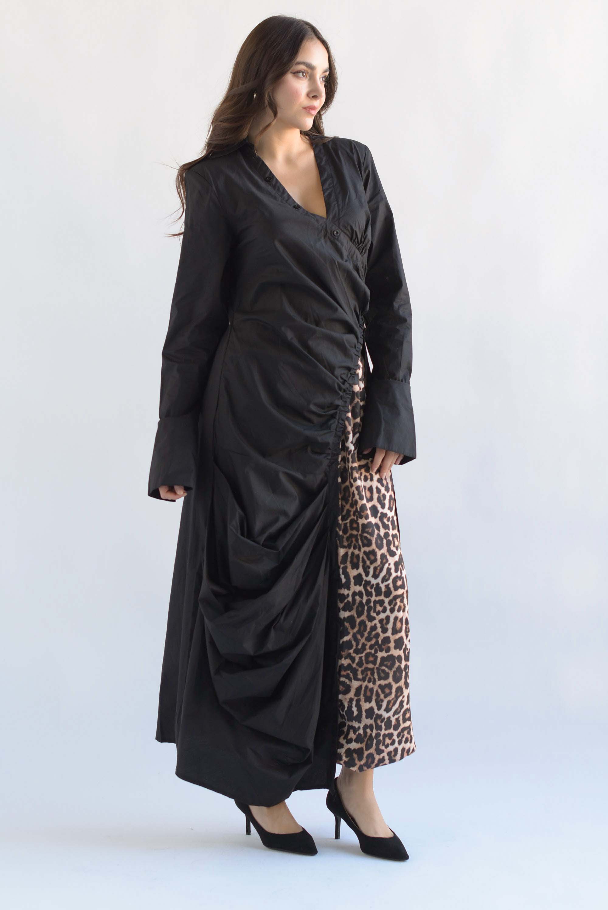 Maxiblusa asimétrica drapeada Negro