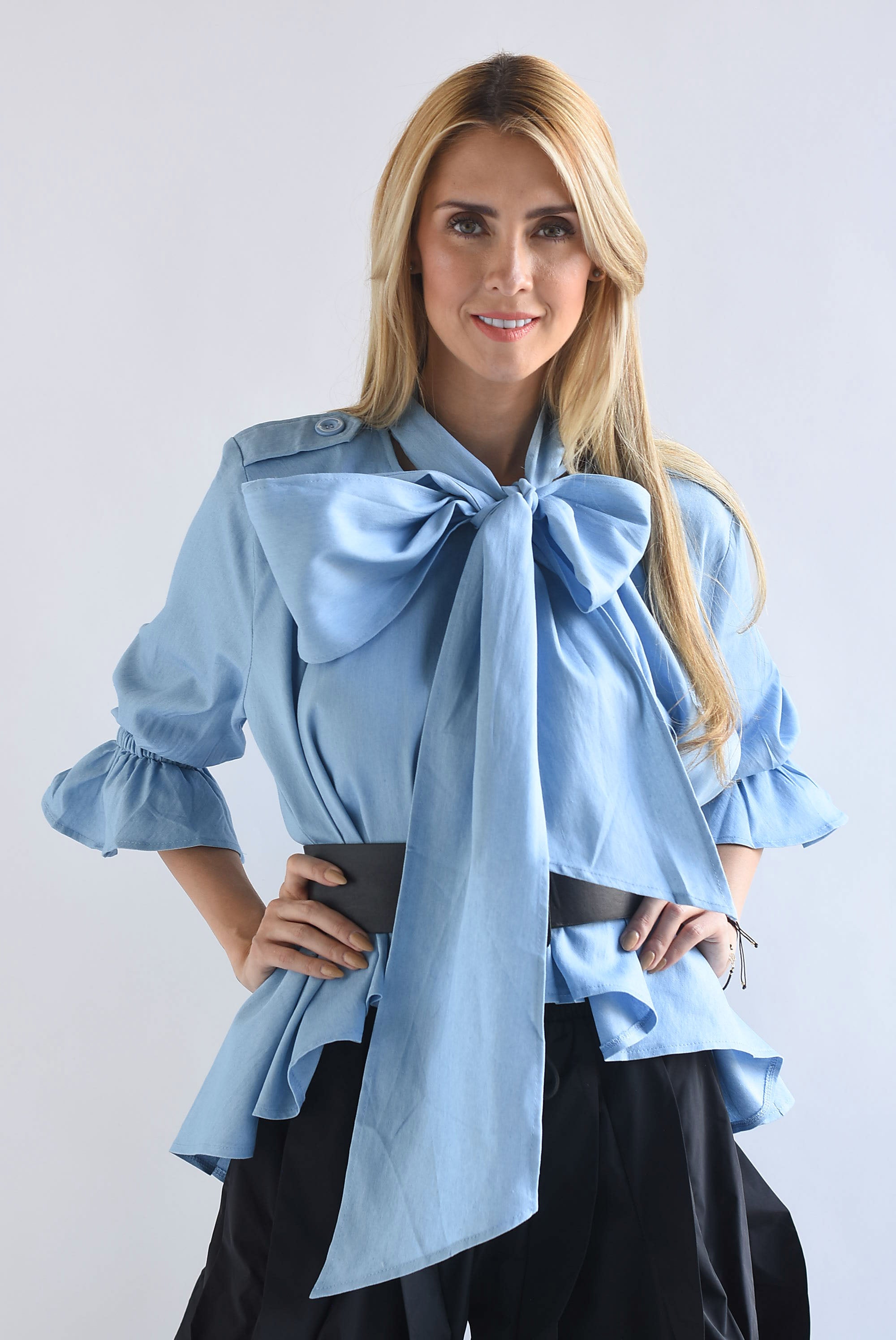 Blusa asimétrica Denim cinta cuello